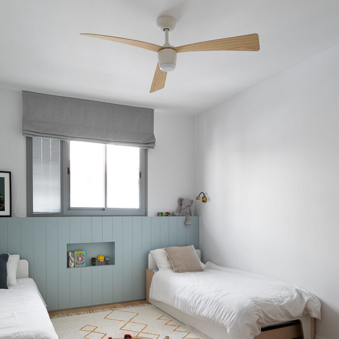 מאוורר תקרה סטאר 7 ״44 עץ עם תאורה ושלט