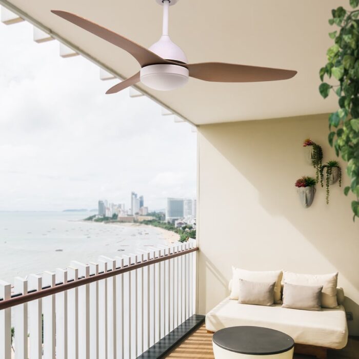 מאוורר תקרה לפרגולה 50″ DOLFIN כולל שלט ותאורה בצבע לבן/עץ, מנוע DC