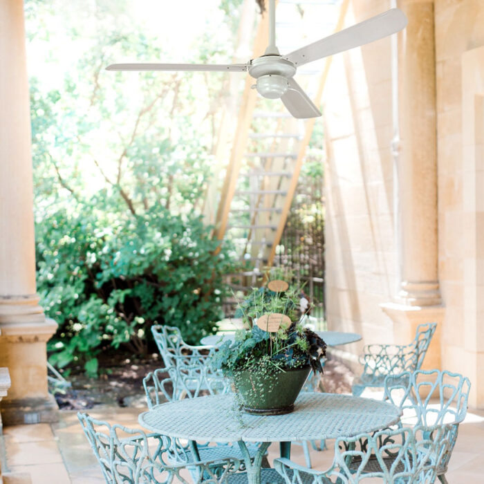 מאוורר תקרה לפרגולה ווסטינגהאוס Mountain Gale לבן 52″ עם חוט משיכה