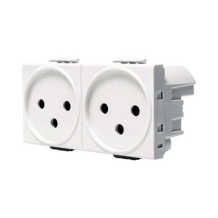 שקע כח ישראלי כפול לבן ניסקו סוויץ'