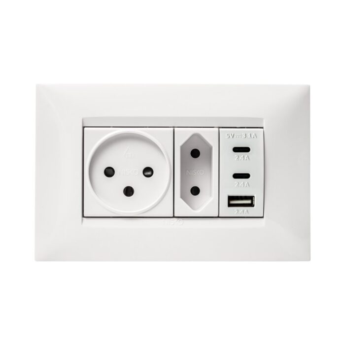 מארז טריפל USB, שקע כח, שקע דו פיני ומסגרת BE לבנה 4 מודול ניסקו סוויץ'